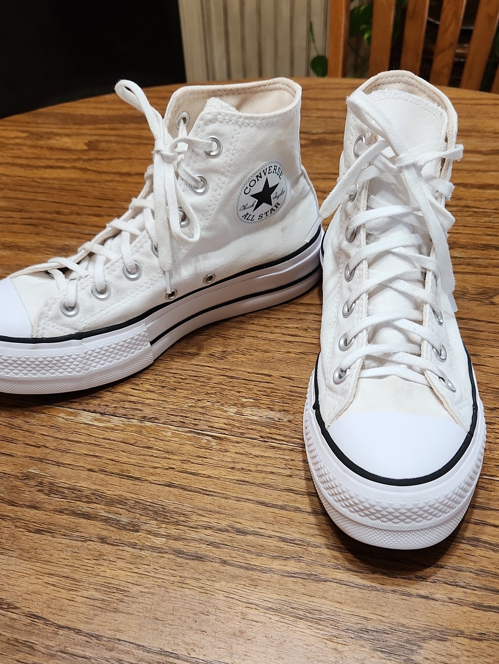 Converse White All Star Hi Top Sneakers Size 7.5 - Picture 2 of 12